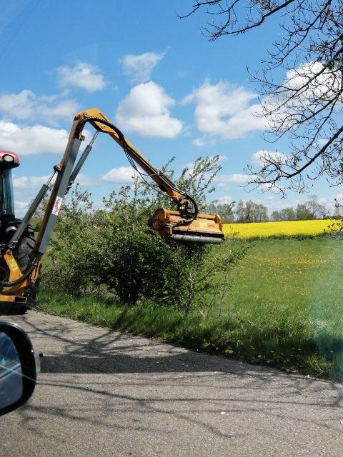 Prace wzdłuż drogi wojewódzkiej 171 w kierunku Czaplinka