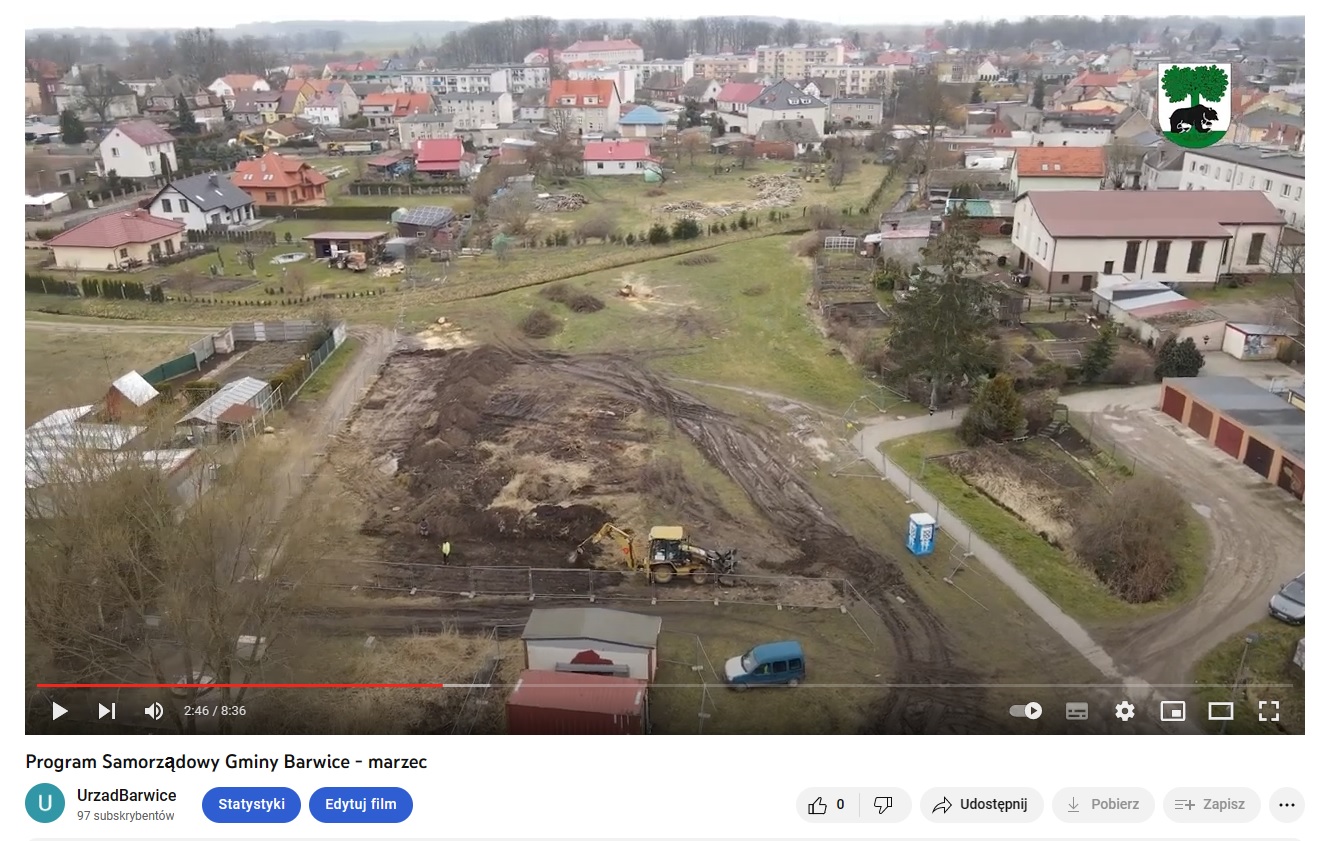 Zdjęcie budowy targowiska w Barwicach z lotu ptaka