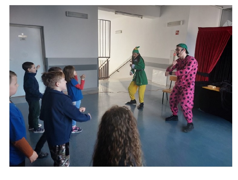 Teatr Kurtyna w szkołach naszej Gminy