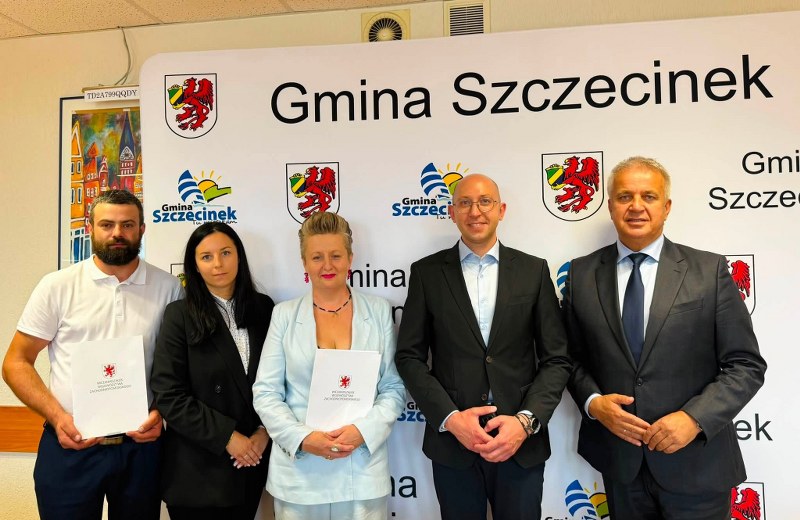 na zdjęciu Artur Jakubowski, Magdalena Łozińska, Monika Ruzik, Jakub Kowalik, Robert Zborowski