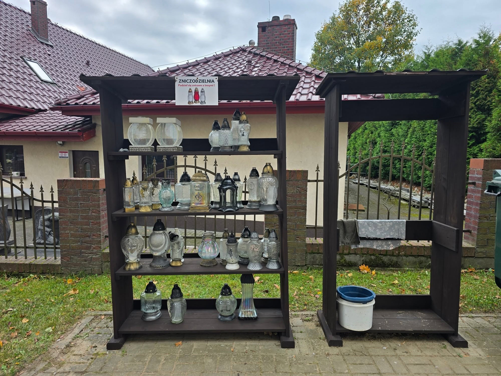 Przygotowania gminnych cmentarzy do Dnia Wszystkich Świętych