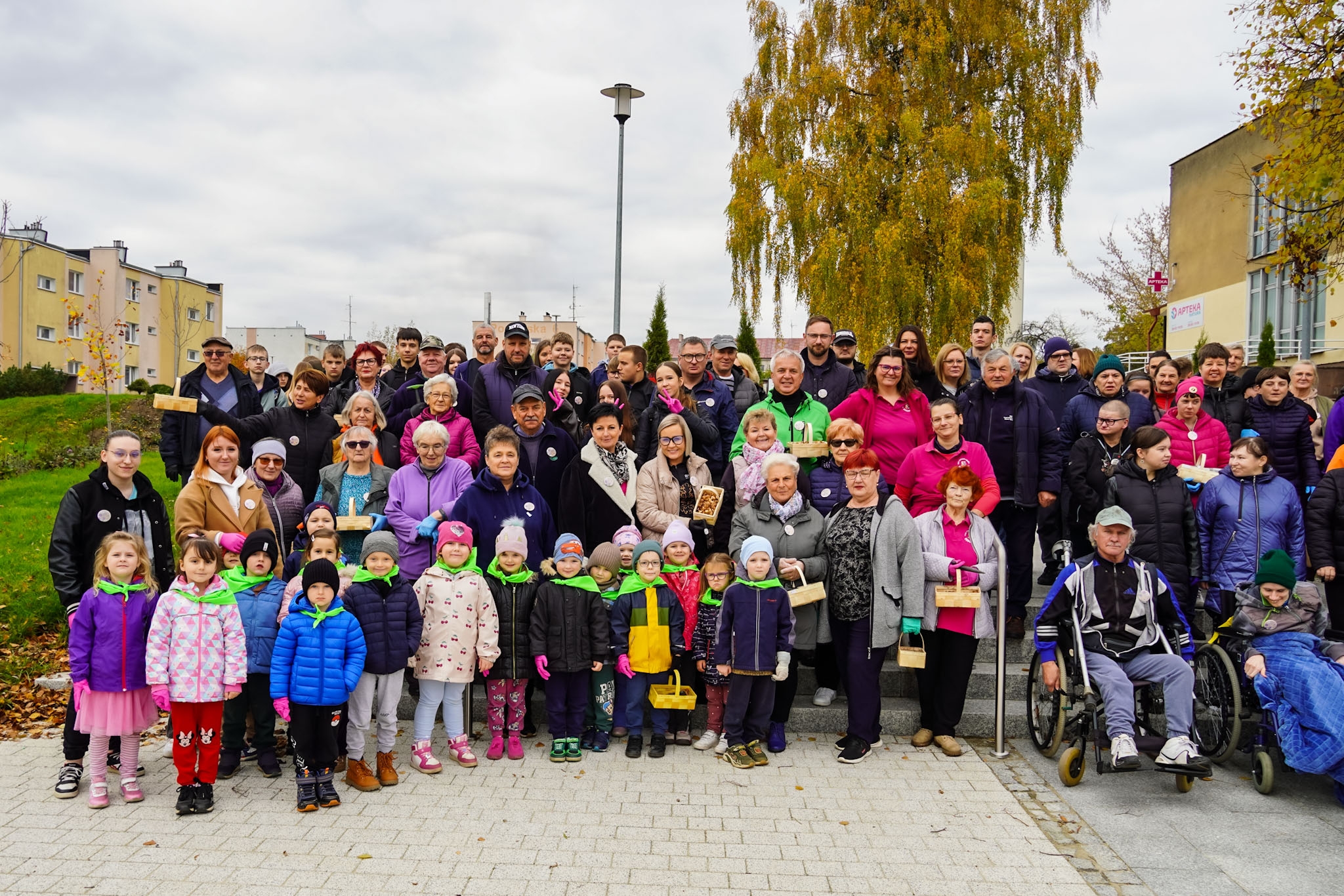 Barwne Barwice i Radomyślańskie Krokusy – wspólnie sadzimy kwiaty i dbamy o nasze otoczenie