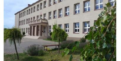 Budynek Szkoły Podstawowej w Barwicach