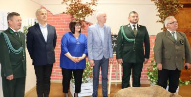 Komisja i zaproszeni goście w osobach przedstawicieli UM