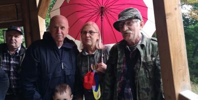 Członkowie koła Lin 11 w trakcie zawodów wędkarskich 