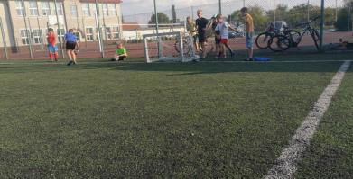 Uczestnicy Narodowego Dnia Sportu na Orliku