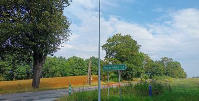 na zdjęciu nowa lampa przy drodze do G.Małego