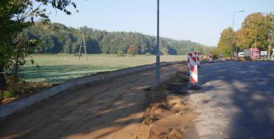 Budowa chodnika przy ul. Zwycięzców 22 w Barwicach 