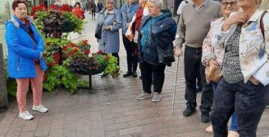 na zdjęciu uczestnicy Klubu Seniora w Barwicach