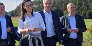 zdjęcie z otwarcia ścieżki rowerowej