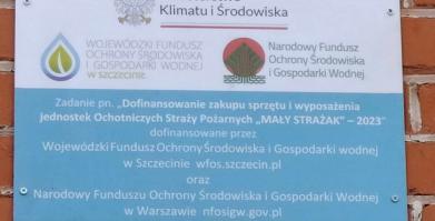 tablica informacyjna dotycząca dotacji z WFOŚiGW w Szczecinie "Mały Strażak 2023"