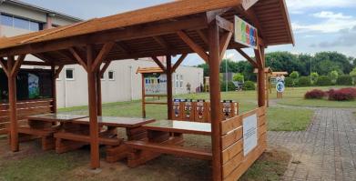 wiata edukacyjna przy SP Barwice