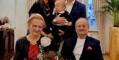 Teresa i Rajmund Kaczmarkowie ze Starego Grabiąża - Złote Gody