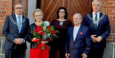 Teresa i Rajmund Kaczmarkowie ze Starego Grabiąża - Złote Gody