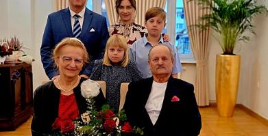 Teresa i Rajmund Kaczmarkowie ze Starego Grabiąża - Złote Gody