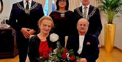 Teresa i Rajmund Kaczmarkowie ze Starego Grabiąża - Złote Gody