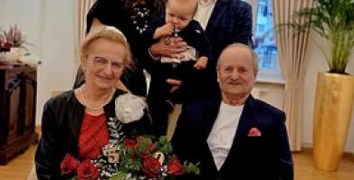 Teresa i Rajmund Kaczmarkowie ze Starego Grabiąża - Złote Gody