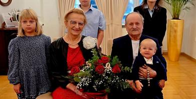 Teresa i Rajmund Kaczmarkowie ze Starego Grabiąża - Złote Gody
