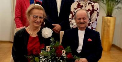 Teresa i Rajmund Kaczmarkowie ze Starego Grabiąża - Złote Gody
