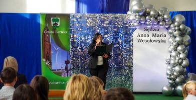 Spotkanie z sędzią Anną Marią Wesołowską w Barwicach i Starym Chwalimiu