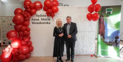 Szkolenie służb pomocowych z udziałem sędzi Anny Marii Wesołowskiej w Dworze Pomorskim w Luboradzy