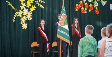 Uroczyste obchody 107. rocznicy odzyskania niepodległości w szkołach