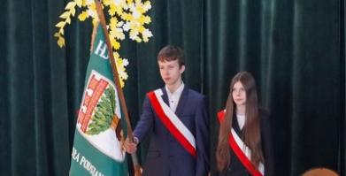 Uroczyste obchody 107. rocznicy odzyskania niepodległości w szkołach