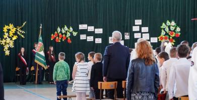 Uroczyste obchody 107. rocznicy odzyskania niepodległości w szkołach