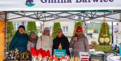 Kiermasz Świąteczny i V Konwój Strażacki w Barwicach – wyjątkowy 6 grudnia 2025r.