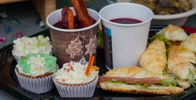 Kiermasz Świąteczny i V Konwój Strażacki w Barwicach – wyjątkowy 6 grudnia 2025r.