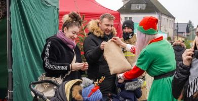 Kiermasz Świąteczny i V Konwój Strażacki w Barwicach – wyjątkowy 6 grudnia 2025r.