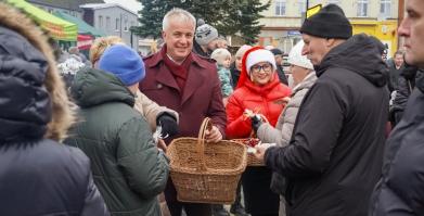 Kiermasz Świąteczny i V Konwój Strażacki w Barwicach – wyjątkowy 6 grudnia 2025r.