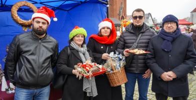 Kiermasz Świąteczny i V Konwój Strażacki w Barwicach – wyjątkowy 6 grudnia 2025r.