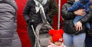 Kiermasz Świąteczny i V Konwój Strażacki w Barwicach – wyjątkowy 6 grudnia 2025r.