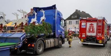 Kiermasz Świąteczny i V Konwój Strażacki w Barwicach – wyjątkowy 6 grudnia 2025r.