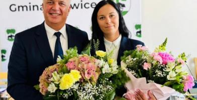Gratulacje po otrzymanym absolutorium przez burmistrza