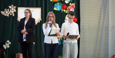 Ślubowanie uczniów klas pierwszych w Szkole Podstawowej w Barwicach