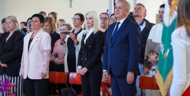 Ślubowanie uczniów klas pierwszych w Szkole Podstawowej w Barwicach