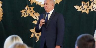 Ślubowanie uczniów klas pierwszych w Szkole Podstawowej w Barwicach