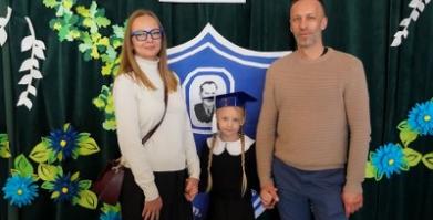 Ślubowanie uczniów klas pierwszych w Szkole Podstawowej w Barwicach